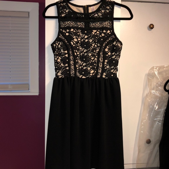 Black Dress with lace - Picture 1 of 2